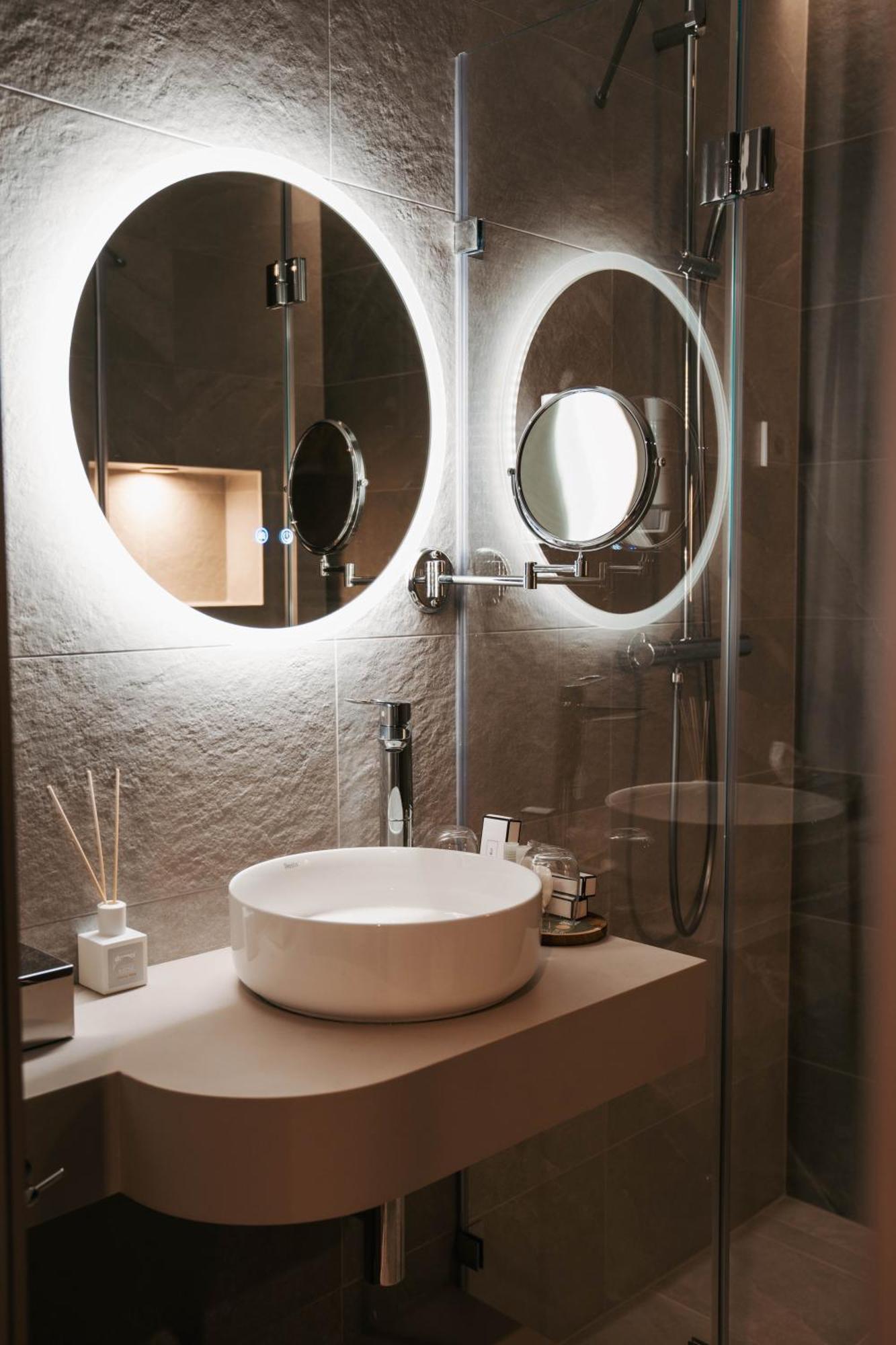 Rokusfalvy Borhotel Es Fogado Этек Экстерьер фото